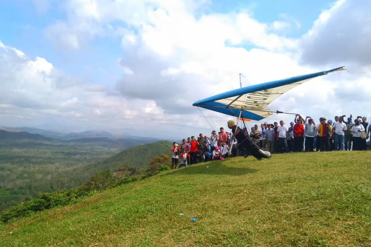 Paragliding