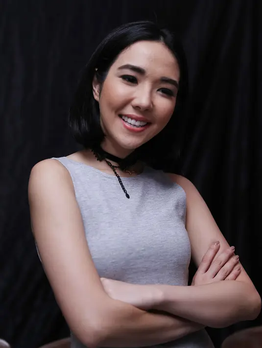 Gisella Anastasia atau biasa disapa Gisel mengawali kariernya dari ajang pencarian bakat penyanyi. Lewat ajang itu namanya dikenal hingga sekarang. Ia menikah dengan pemeran dan presenter Gading Marten. (Nurwahyunan/Bintang.com)