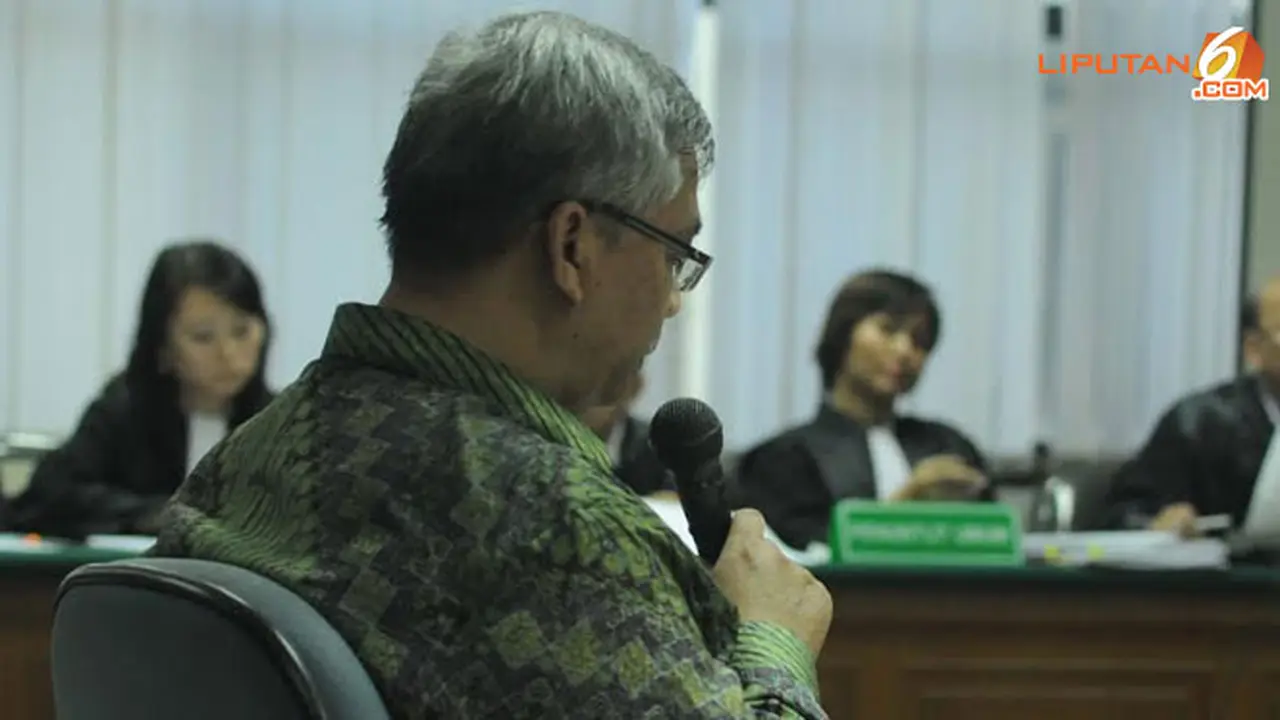 3foto-sidangakil-140221a.jpg