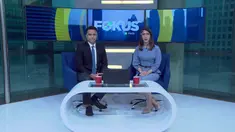 Saksikan berita dan peristiwa terkini di Fokus Pagi dengan pilihan topik utama sebagai berikut, Hujan Lebat Disertai Angin, Distribusi Logistik Pilkada, Ibu Meninggal Terpapar Virus Corona, Banjir Rendam Permukiman.