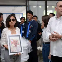 Pembawa acara kuliner Bondan Winarno meninggal dunia Rabu, 29 November 2017 di Rumah Sakit Harapan Kita, Jakarta. Praktisi kuliner tersebut menghembuskan nafas terakhirnya setelah berjuang melawan penyakit jantung dan komplikasi. (Nurwahyunan/Bintang.com)