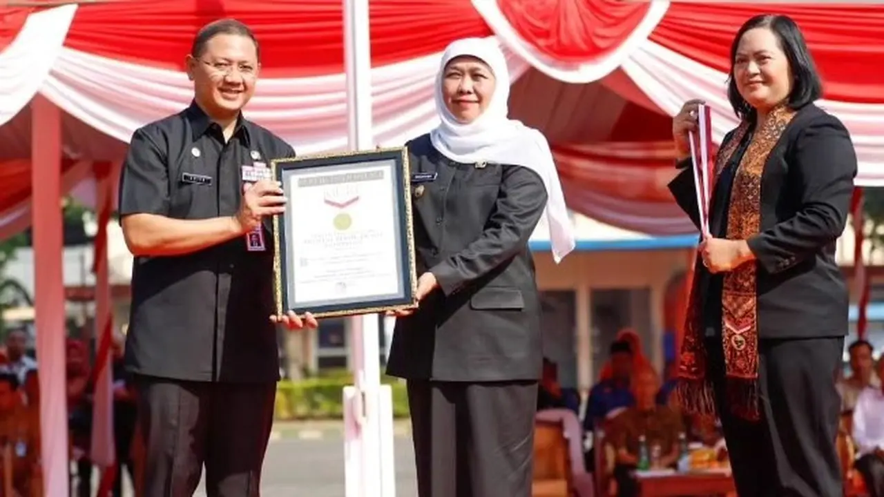 Jatim menerima penghargaan peserta MURI terbanyak 2023. (Istimewa)