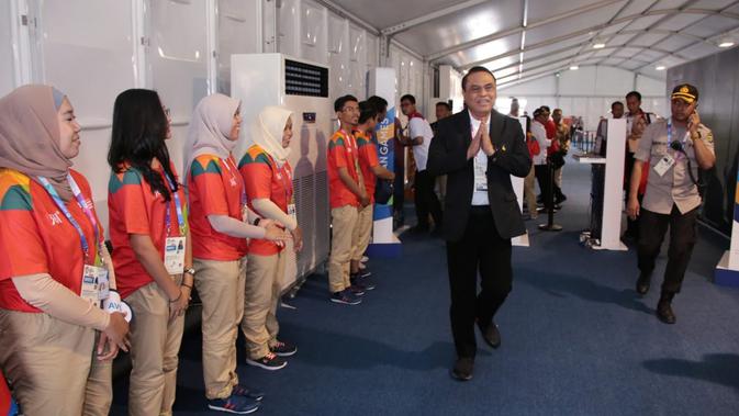 Chef de Mission (CdM) Indonesia Syafruddin mengunjungi wisma atlet Asian Games 2018 di Kemayoran. (Dokumen Tim CdM)