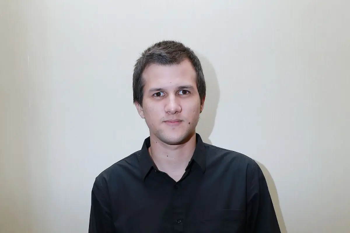 [Bintang] Stuart Collin