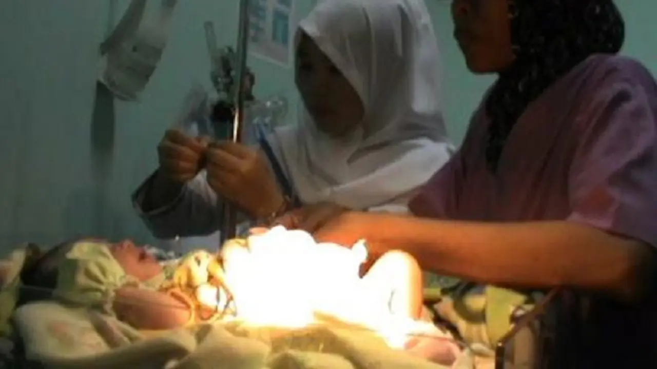 Bayi-bayi Terbuang di Makassar dan Medan