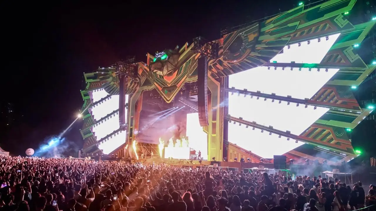 Menpar Widi Sesalkan Kasus Pemerasan Polisi pada Wisman di Konser DWP: Kemenpar Mohon Maaf