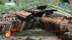Sejumlah kebutuhan seperti bambu didapat dari kebun atau lahan milik warga.