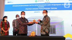 Melalui kolaborasi ini masyarakat Indonesia bisa memiliki rumah menggunakan KPR Tapera dengan skema cicilan dan bunga berkisar 5%-7% fixed rate hingga 30 tahun. royek Inisiasi, ditargetkan akan ada 11 ribu unit rumah yang dibiayai melalui KPR Tapera. (Liputan6.com/HO/BTN)