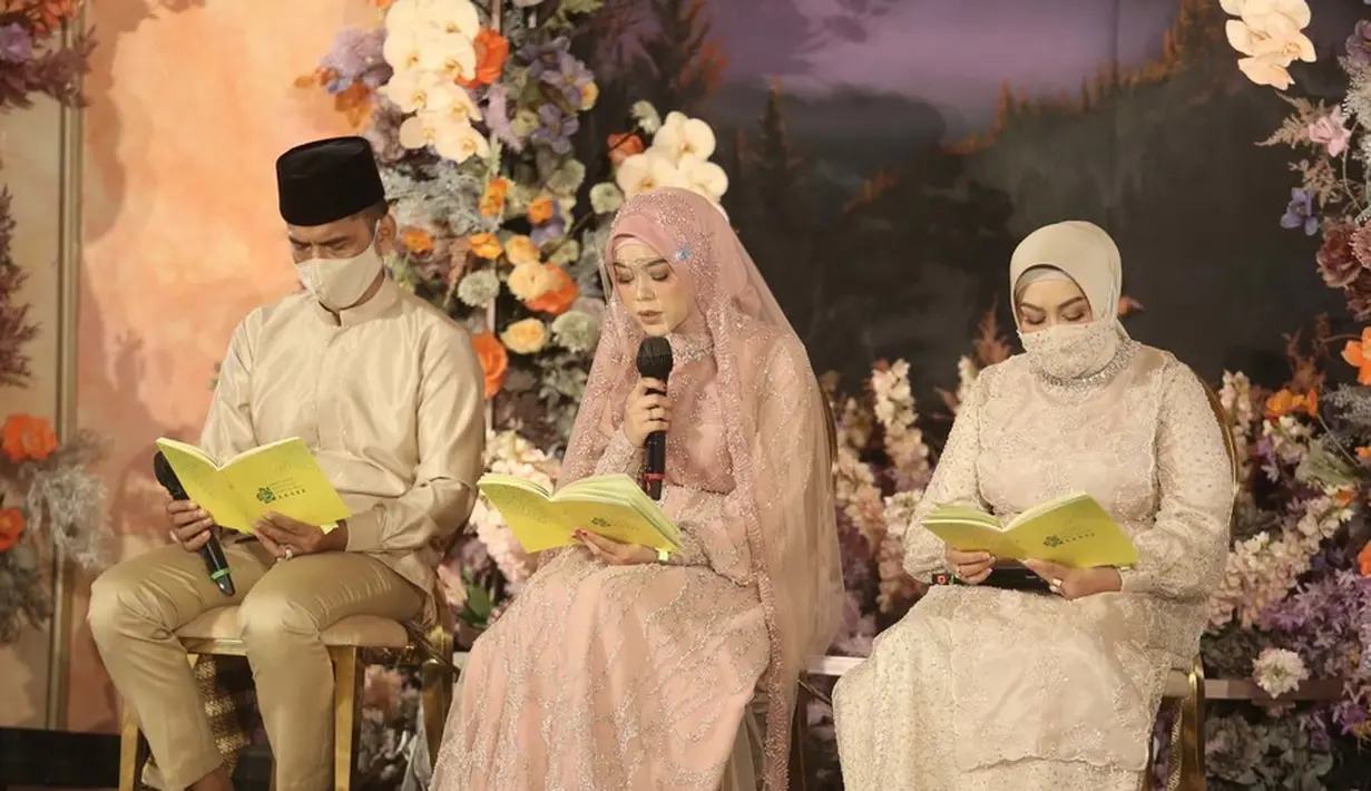 Pengajian dan Siraman Lesti Kejora (Bayu Herdianto/© KapanLagi.com)