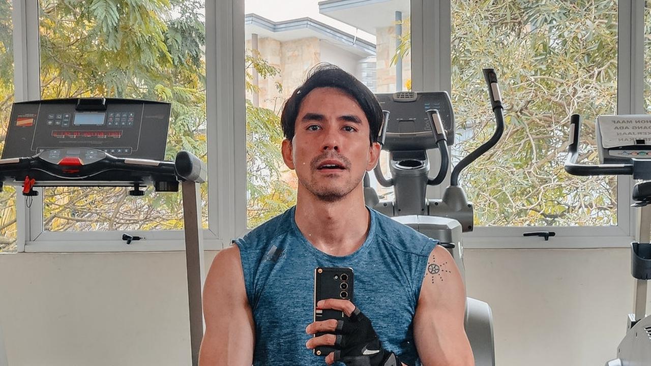 Setelah beberapa bulan menjalani workout secara rutin, perubahan pun terlihat.