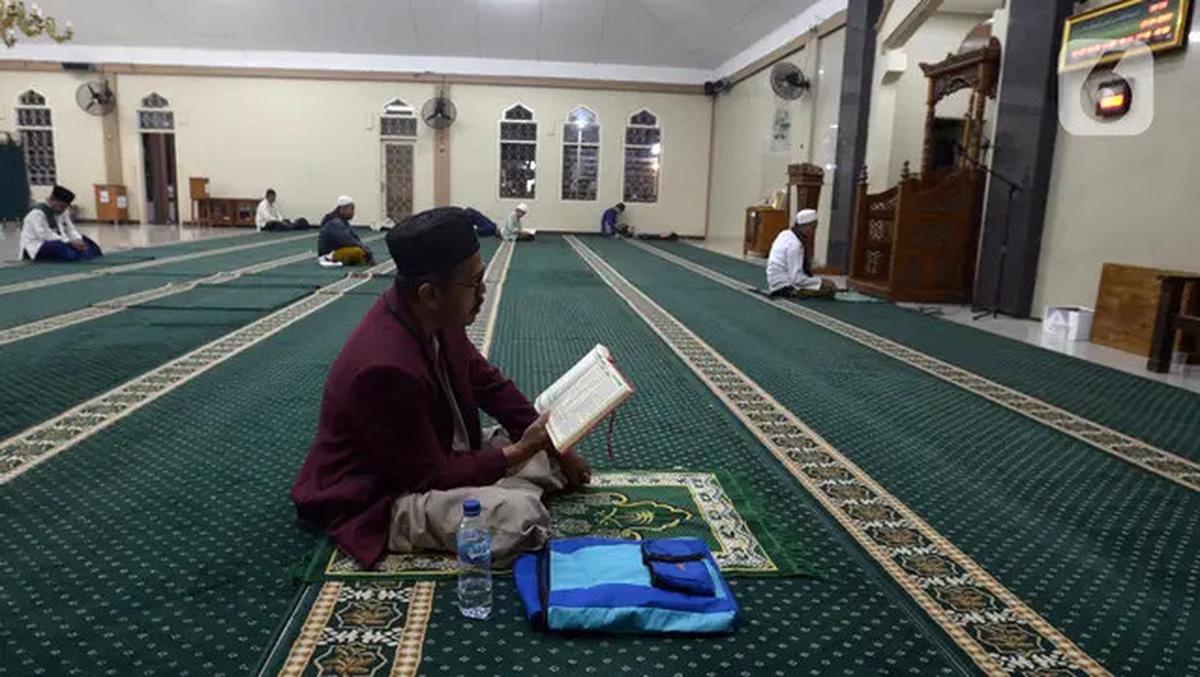 Apakah I'tikaf Harus Menginap di Masjid, Bolehkah Hanya Beberapa Jam? Buya Yahya Menjawab