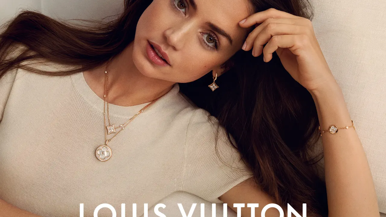 Ana de Armas dan Ouyang Nana Hidupkan Kembali Ikon Color Blossom Louis Vuitton di 2026