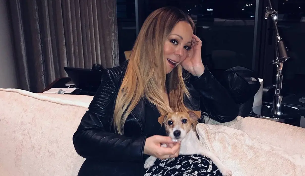 "Karena Mariah Carey itu kan legend internasional, apalagi dia penerima Grammy dan lagu-lagunya hits,” tutur Anas, seperti dilansir dari salah satu media online. (Instagram/mariahcarey)