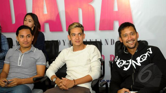 Tiga Aktor Gagah Ini Jadi Kemayu