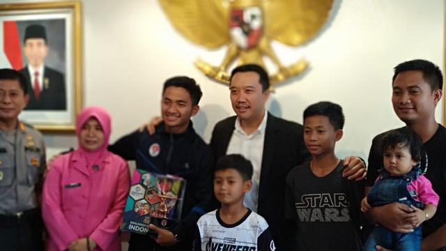 Hambali Tolib bersama Menpora Imam Nahrawi