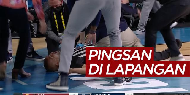 VIDEO: Wasit Ini Mendadak Pingsan Saat Pertandingan Basket di NCAA