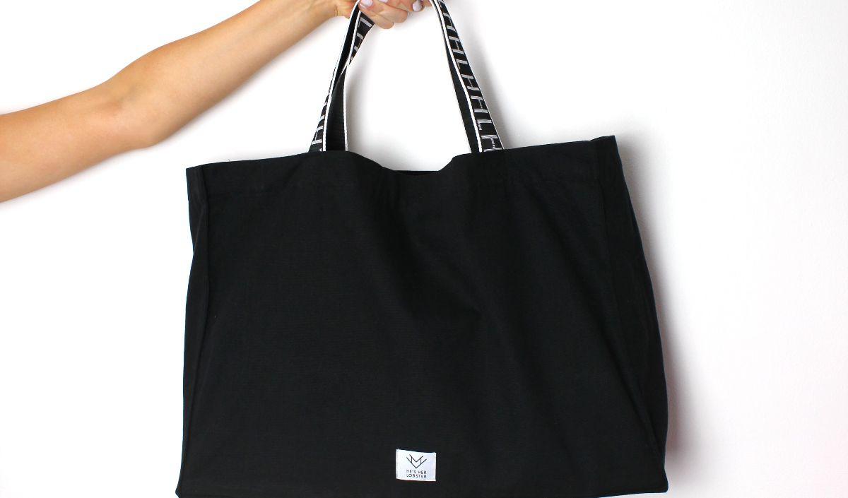 <b>Tote Bag untuk Membawa Banyak Barang </b>