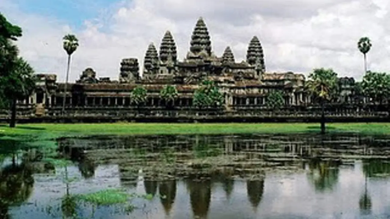10 Kuil Hindu Paling Indah di Muka Bumi