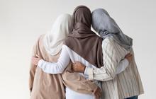 Rahasia Rambut Sehat dan Berkilau Meski Pakai Hijab, Lakukan Hal Sederhana Ini!