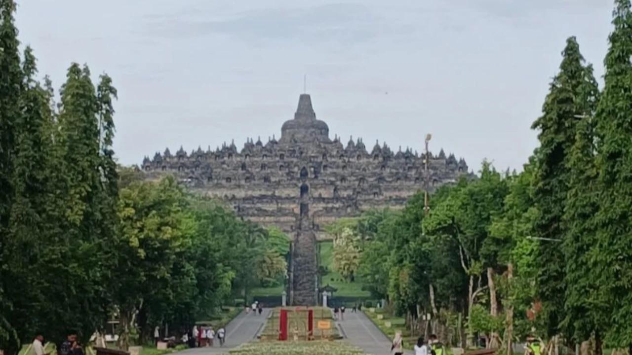 Wisata di Candi Borobudur saat Waisak Tetap Dibuka hingga Pukul 14.00 WIB