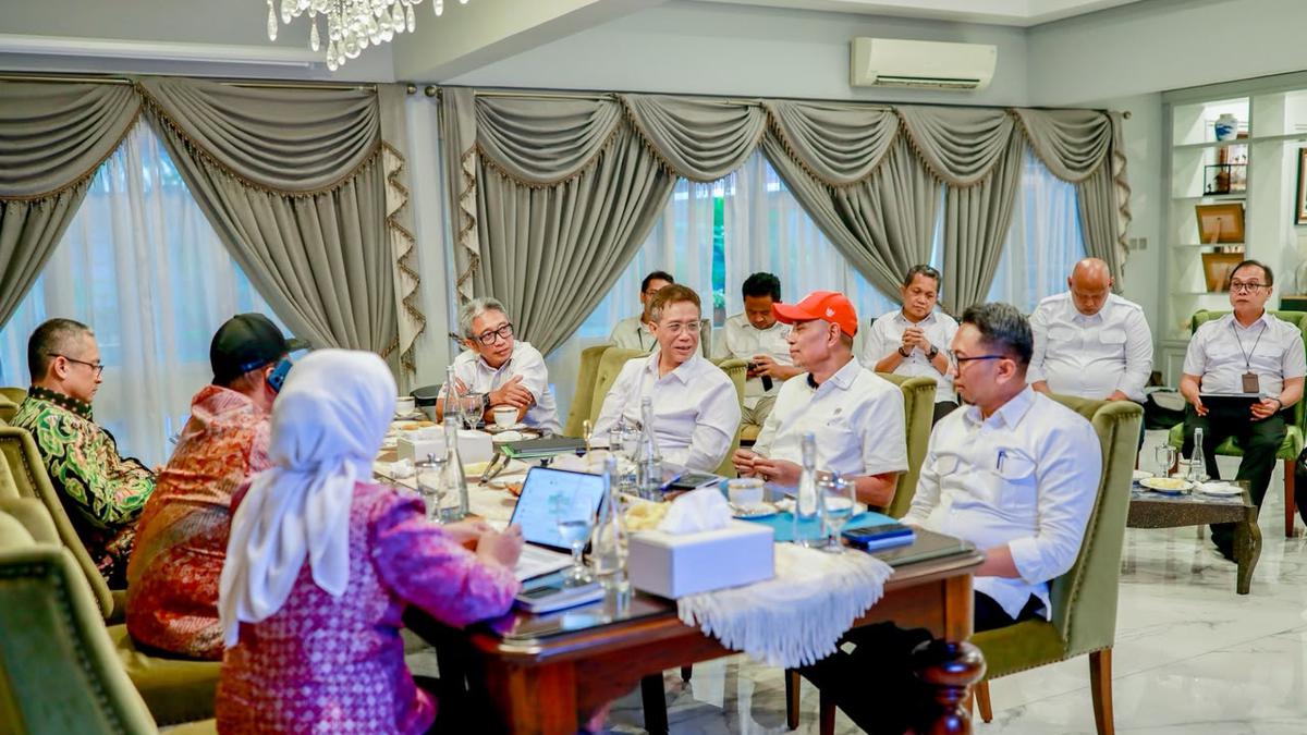 Wamensos Agus Jabo Bertemu Bappenas Bahas Strategi Penanganan Bencana hingga Sekolah Rakyat