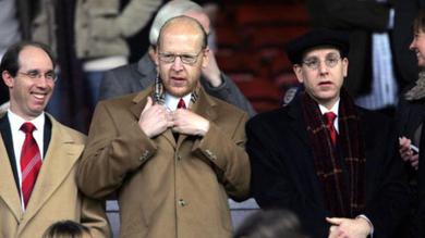 Keluarga Glazer memiliki Manchester United sejak 2005. (AFP/Paul Ellis)