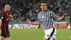 Selebrasi gol dari gelandang Udinese, Gaetano D'Agostino ketika menghadapi AC Milan di ajang Serie A pada 16 Mei 2009 di Udine. AFP PHOTO/ANTEPRIMA