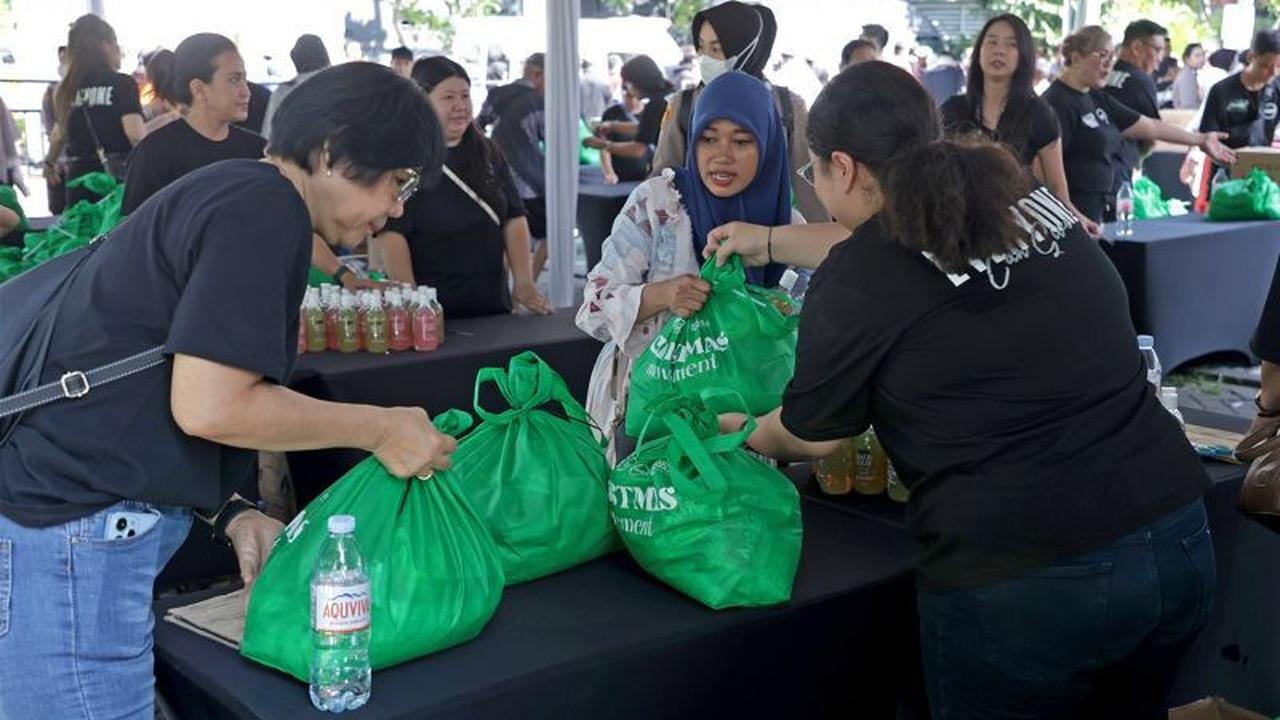 Perkuat Toleransi dan Persatuan, Kolaborasi Sosial Surabaya Salurkan 4.000 Paket Sembako