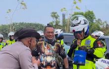Om Rocker 'Cegat' Jenderal Polisi di Pinggir Jalan, Ini yang Dilakukannya