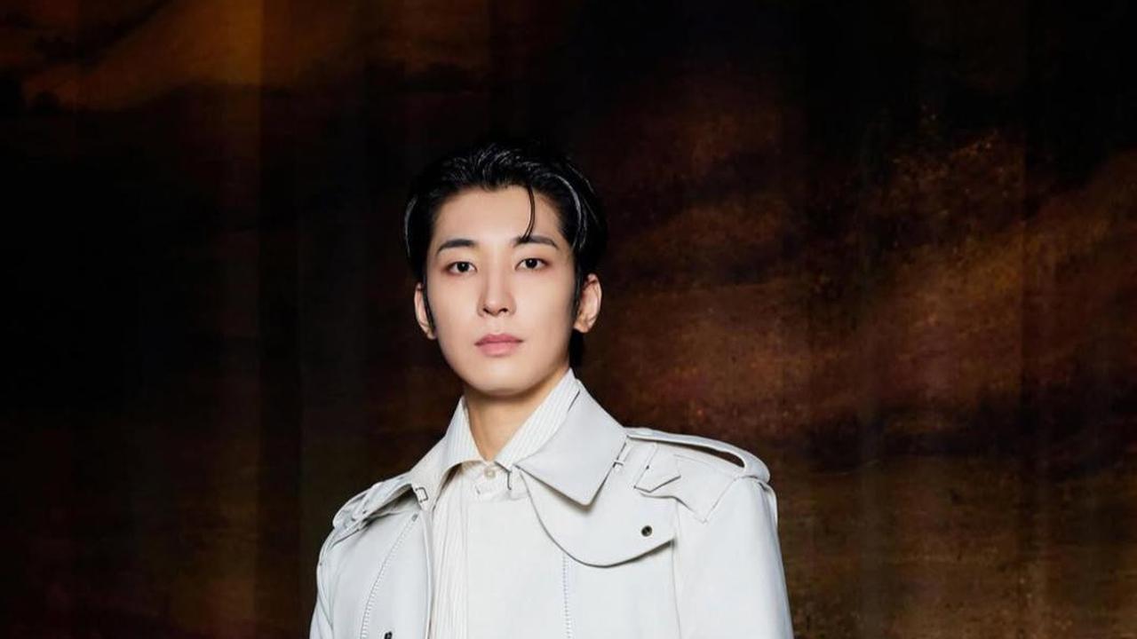Wonwoo SEVENTEEN Debut di London Fashion Week 2025, Gayanya Bak Pangeran Modern