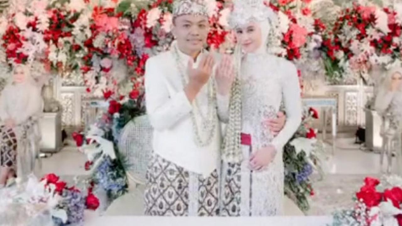 Menikah dengan Wita Nidia Hanifah