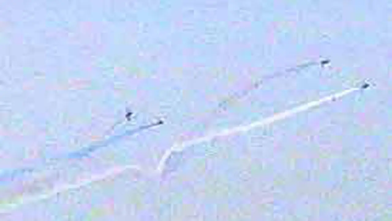 290302aPesawat.jpg