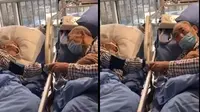 Video Kakek Nenek Berpegangan Tangan Ini Bikin Haru