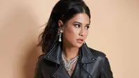 Dian Sastrowardoyo Perkenalkan Guru-Guru Gokil Audio Series, Dengarkan Yuk!