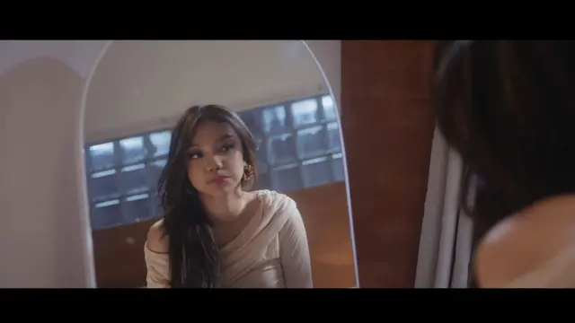 Music Video single terbaru Naura Ayu, 'Di Depan Mata' (YouTube/Trinity Optima Production)