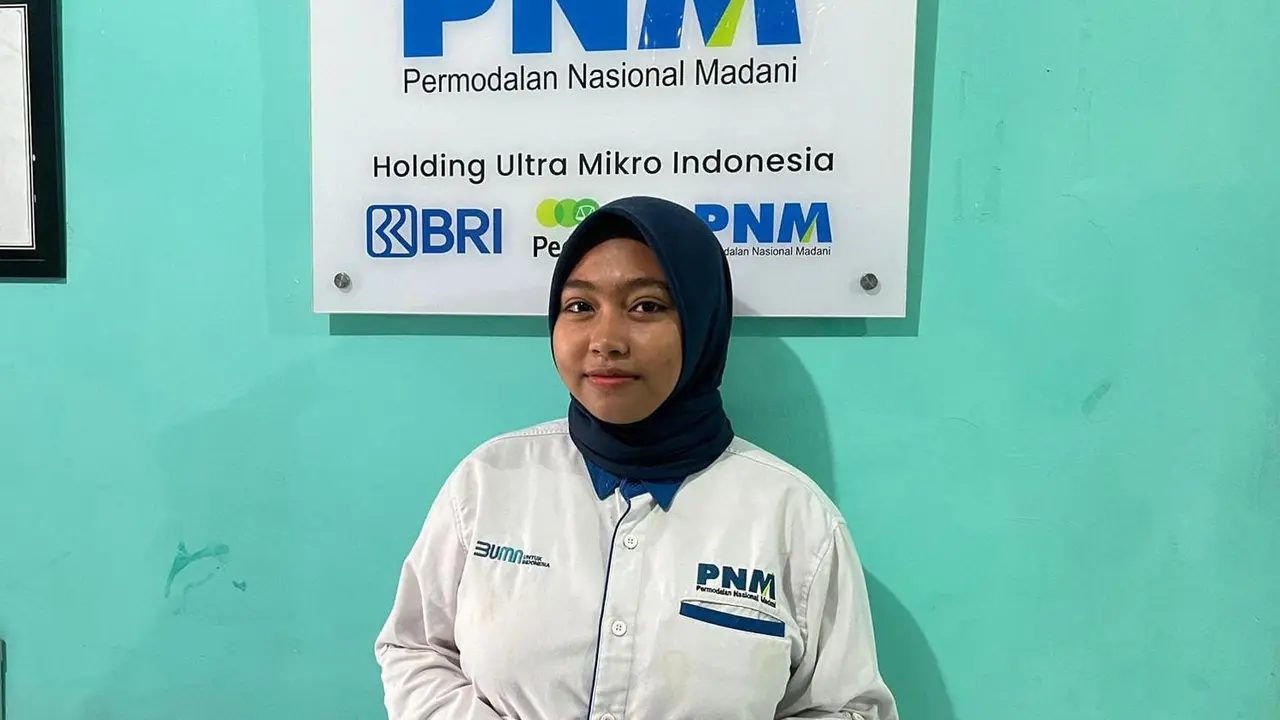 Petugas Pendamping di Program Mekaar milik PT Permodalan Nasional Madani (PNM), Nabila Dwi Fransiska. (Liputan6.com/ ist)