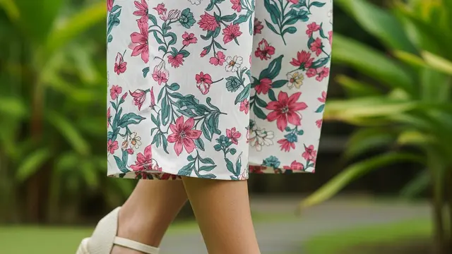 Model Sepatu Wedges Wanita (AI)
