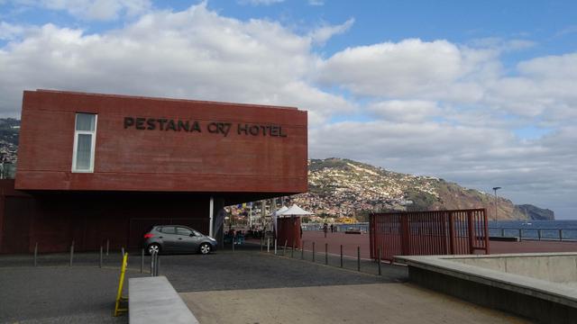 FOTO: Mencicipi Menu Makanan di Restoran Milik Cristiano Ronaldo