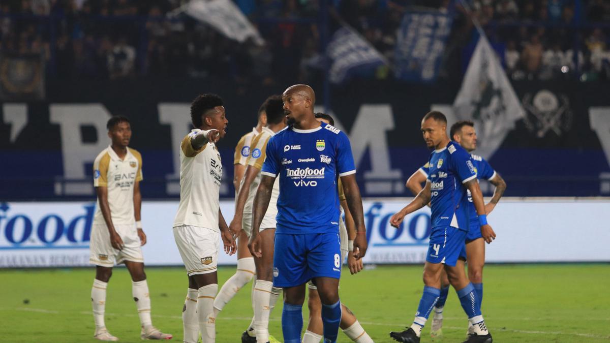 Potensial Jadi Starter Persib saat Tandang ke Markas Arema FC, Gervane Kastaneer: Biar Pelatih yang Menentukan