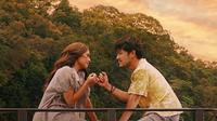 Morgan Oey memperkenalkan film terbarunya, yakni Romeo Ingkar Janji. Dalam film arahan sineas Emil Heradi ini, ia beradu akting dengan Valerie Thomas. (Foto: Dok. Instagram @morganoey)