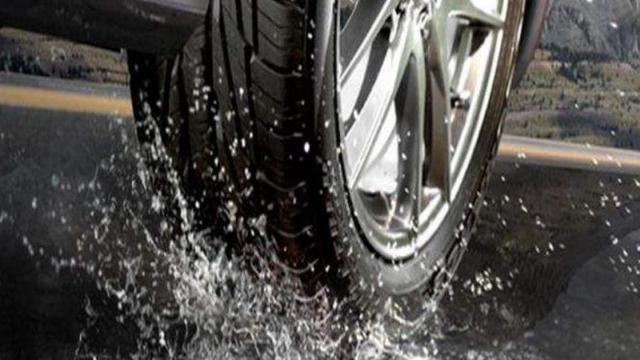 Top 5 Otomotif: Rotasi Ban Mobil Tuai Perhatian