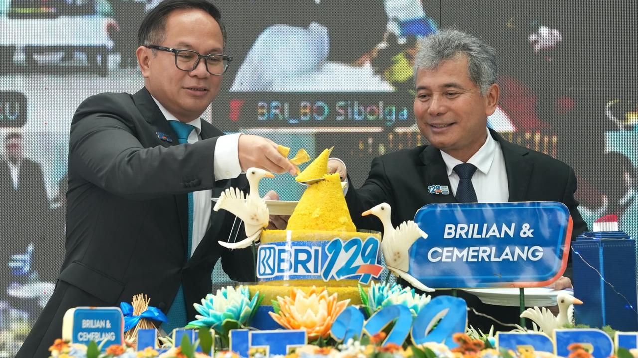 BRI Gelar Potong Tumpeng Serentak Hingga Bazaar UMKM di HUT ke-129