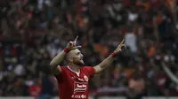 Striker Persija Jakarta, Marko Simic, merayakan gol yang dicetaknya ke gawang Arema FC pada laga Shopee Liga 1 di SUGBK, Jakarta, Sabtu (3/8). Persija bermain imbang 2-2 atas Arema. (Bola.com/YoppyRenato)