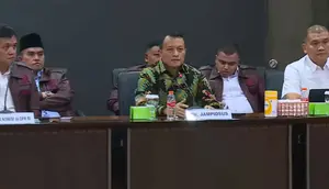 Polri Serahkan Tiga Kasus Korupsi Eks Jampidsus Febrie ke Kejagung