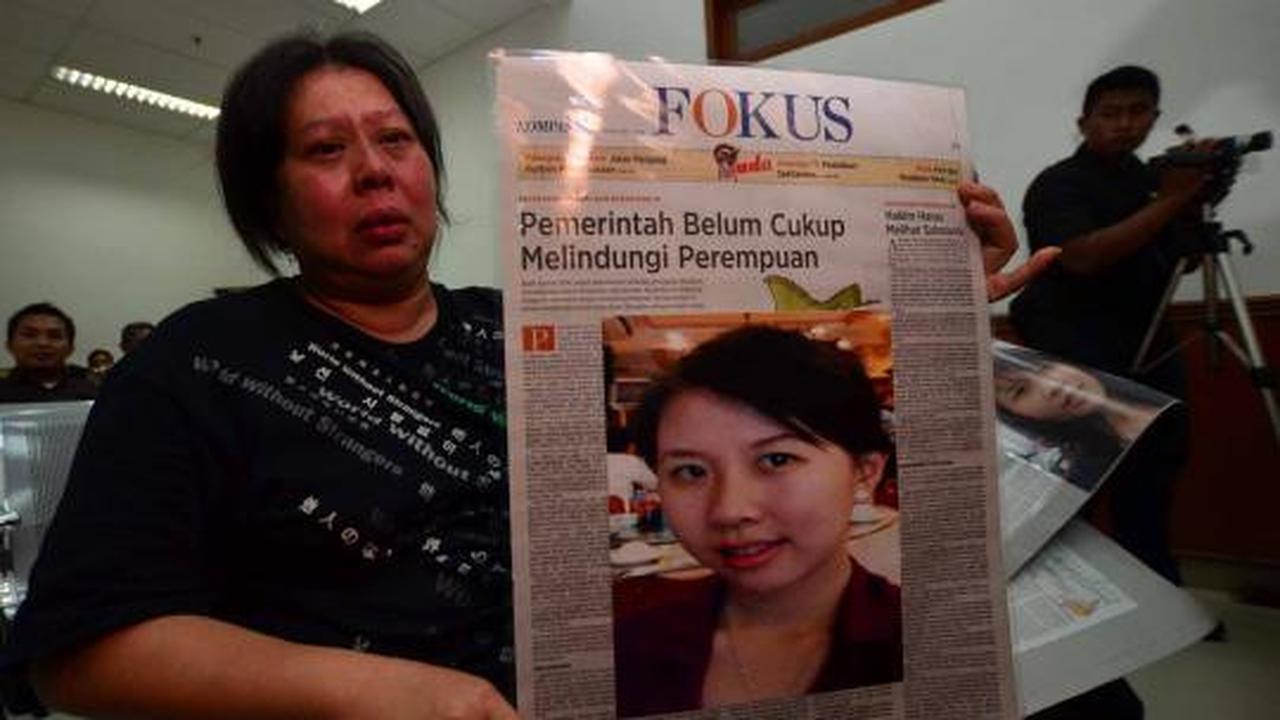 Vonis seumur hidup di sidang Livia