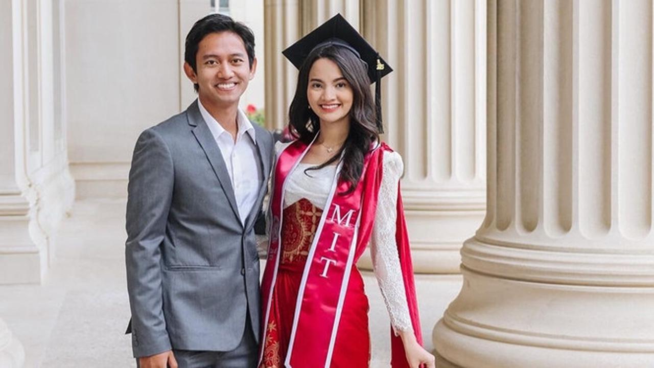 6 Momen Kelulusan Sabrina Anggraini dari MIT, Didampingi Belva Devara