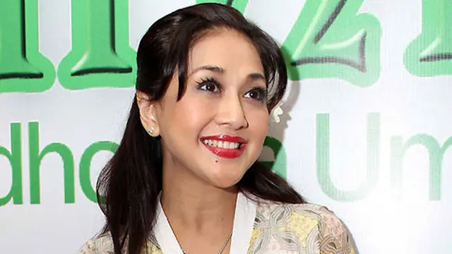 Akhirnya Paramitha Rusady Menjanda Lagi