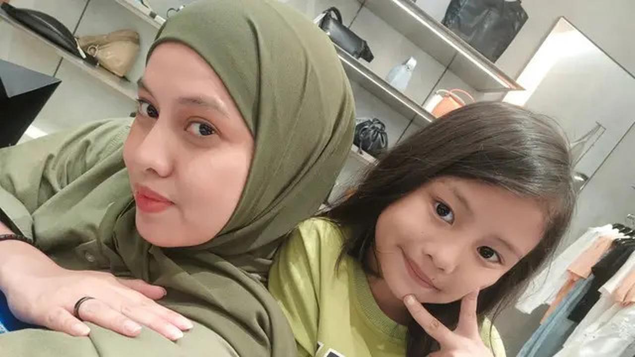 8 Potret Retno Paradinah Istri Zul Zivilia, Ramai Dibandingkan dengan Irish Bella