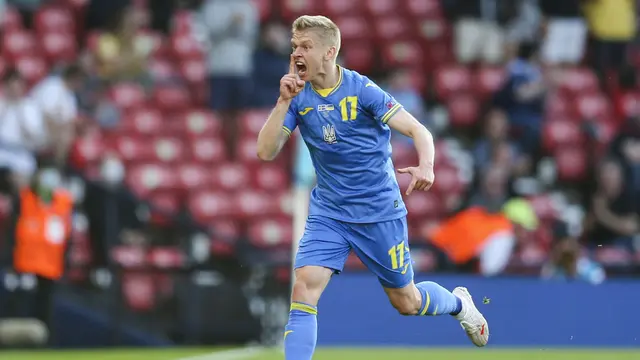 Foto Piala Eropa: Artem Dovbyk Antarkan Kemenangan Ukraina di Pertandingan Babak 16 Besar Euro 2020 Usai Kalahkan Swedia di Babak Tambahan