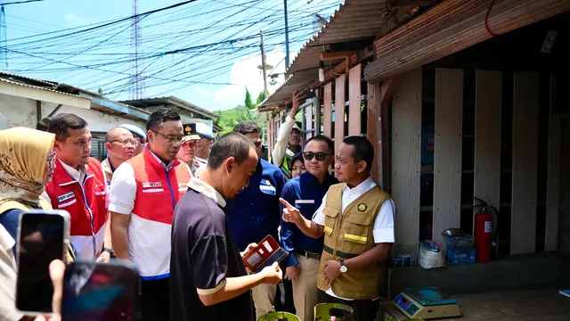Bahlil Lahadalia dan Simon Aloysius Mantiri